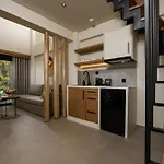 Ammothines クリッシ・アモウディア