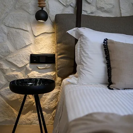 Ammothines Chrysi Ammoudia